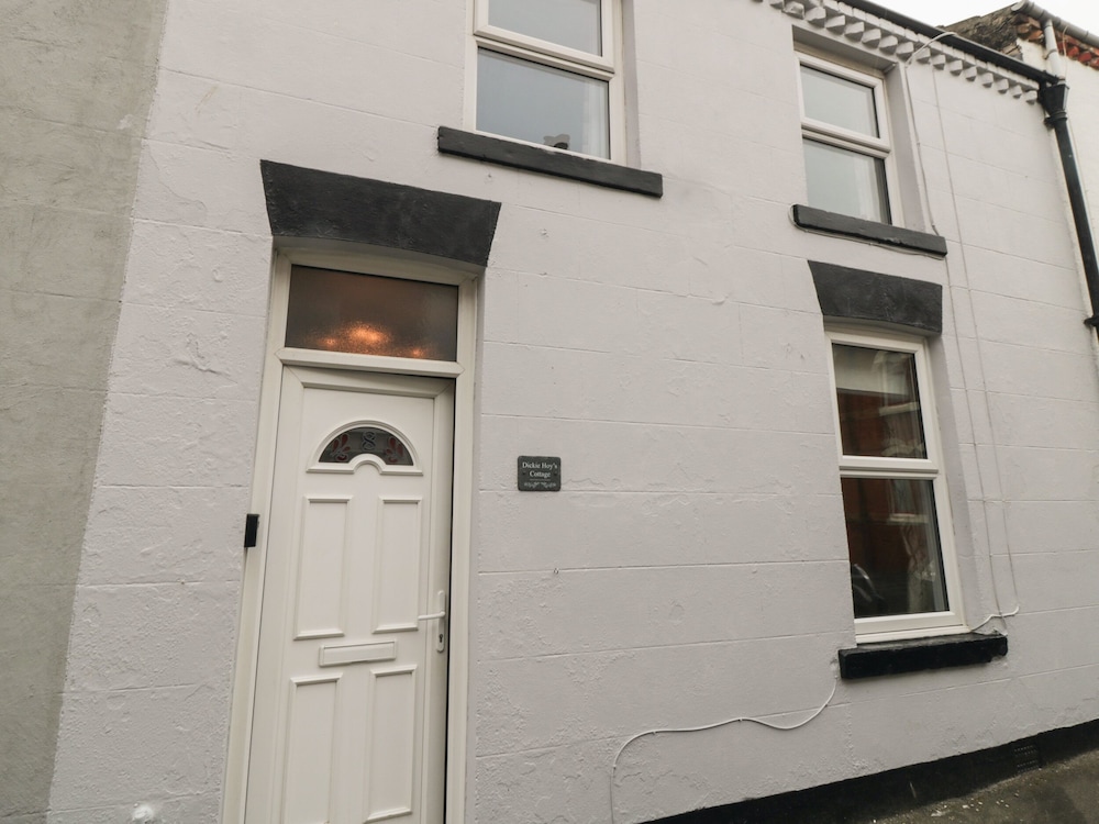 Dickie Hoy's Cottage — 4-Star Luxury Hotel in Scarborough, United Kingdom