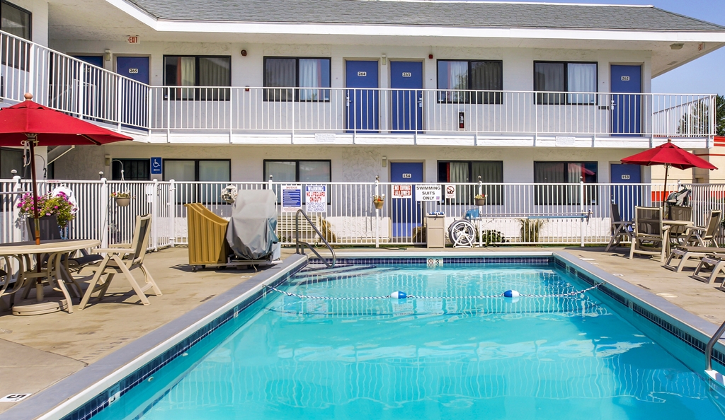 Motel 6 Medford OR - photo 8
