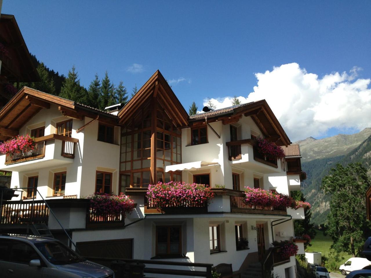 Apart Christa — 4-Star Luxury Hotel in Hintersee, Austria