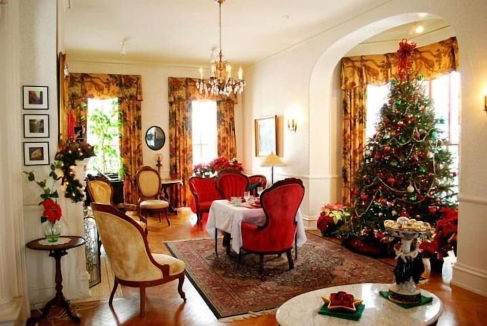 Susquehanna Manor Inn - photo 2