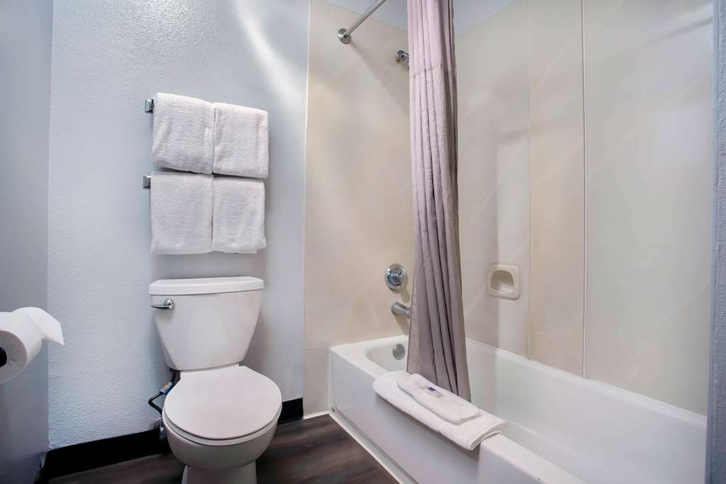 Motel 6 Bend OR - photo 12