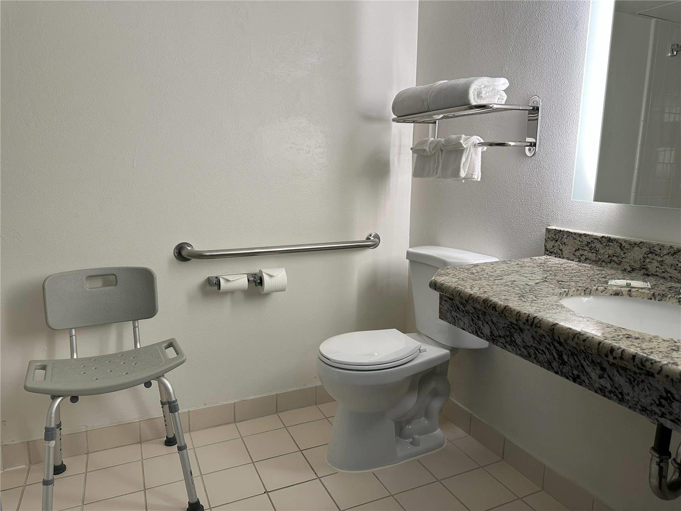 Quality Inn & Suites Everett - photo 29
