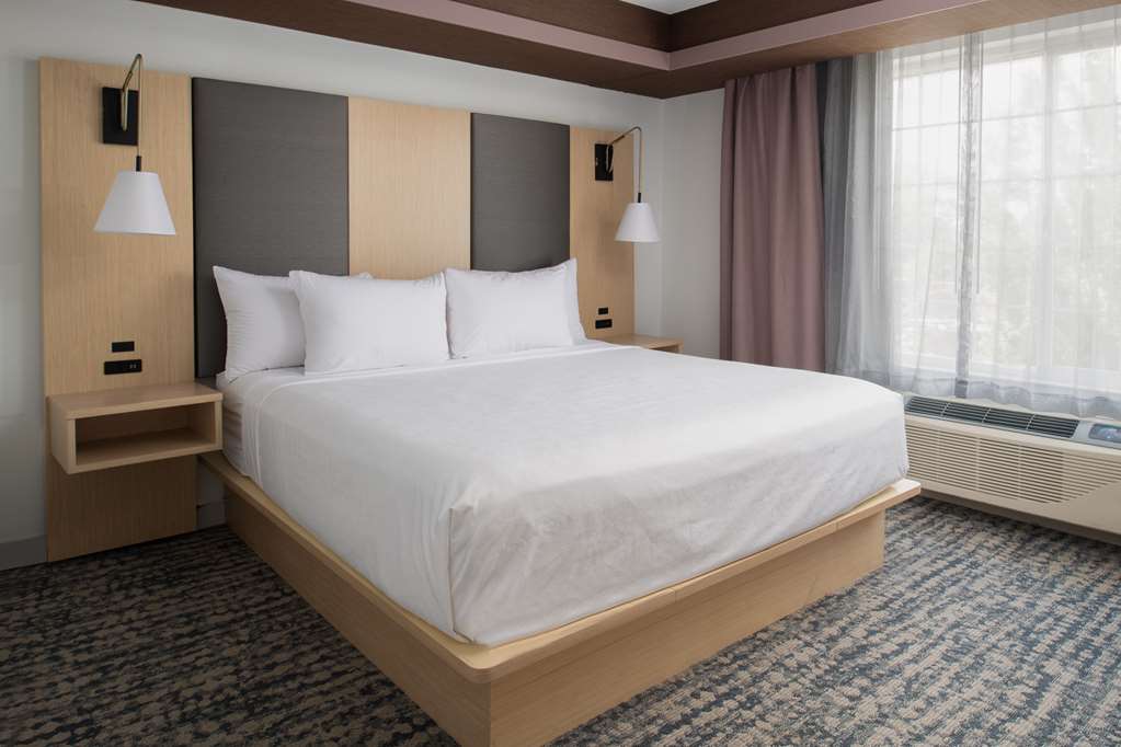 Best Western Premier Keizer Salem Hotel - photo 10