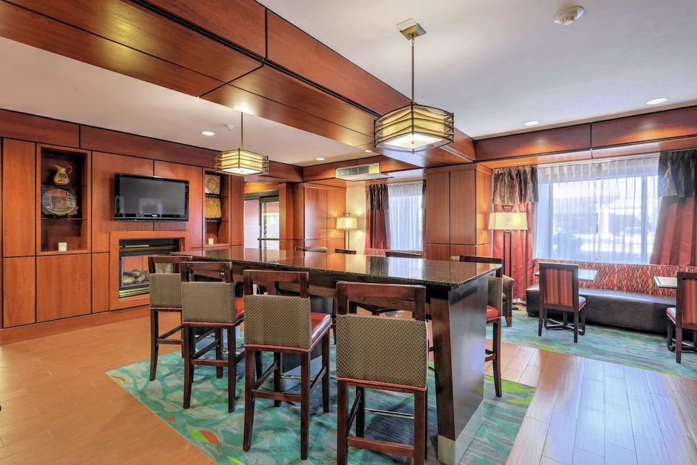 Hampton Inn Batavia - photo 28