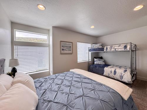 New Listing Blue Lake Haven in Garden City, United States