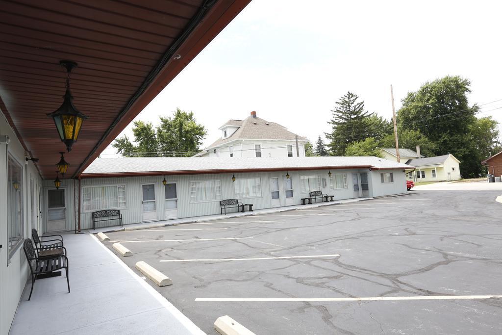 Plaza Motel Clyde - photo 8