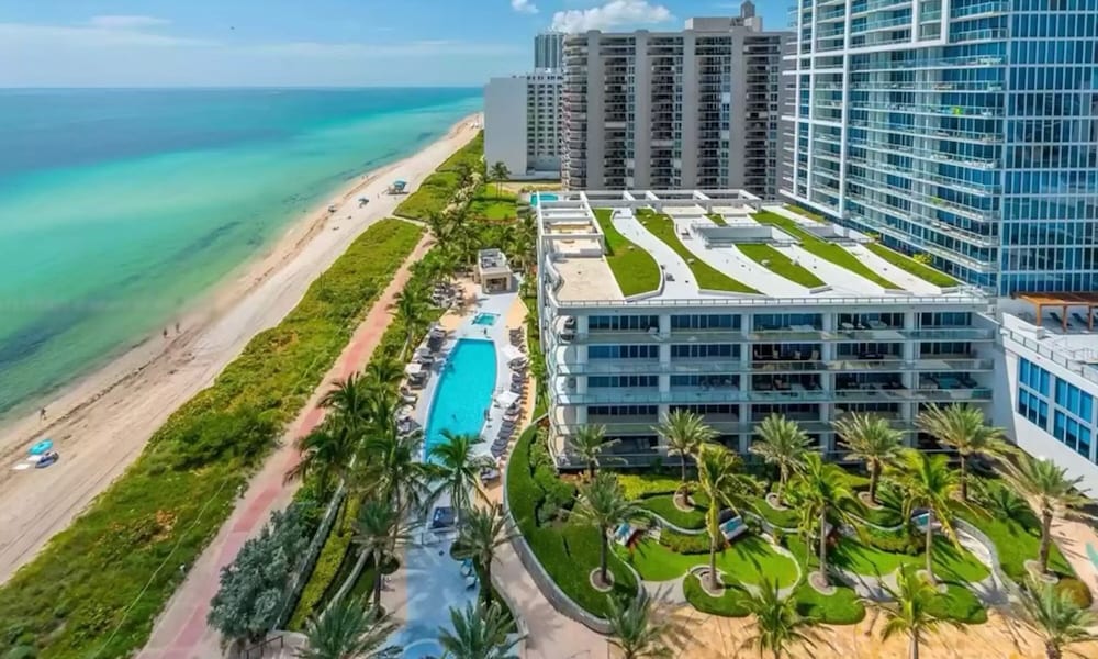 Luxury Condo Wellness Spa Resort By LMC - featured photo