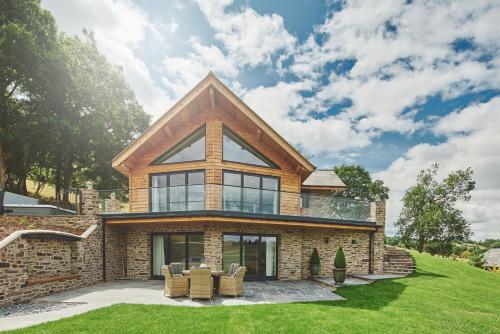 Lower Tumble Cottage — 4-Star Luxury Hotel in Llandysul, United Kingdom