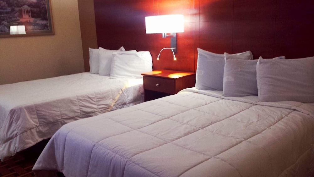 Baymont by Wyndham Paducah - photo 4