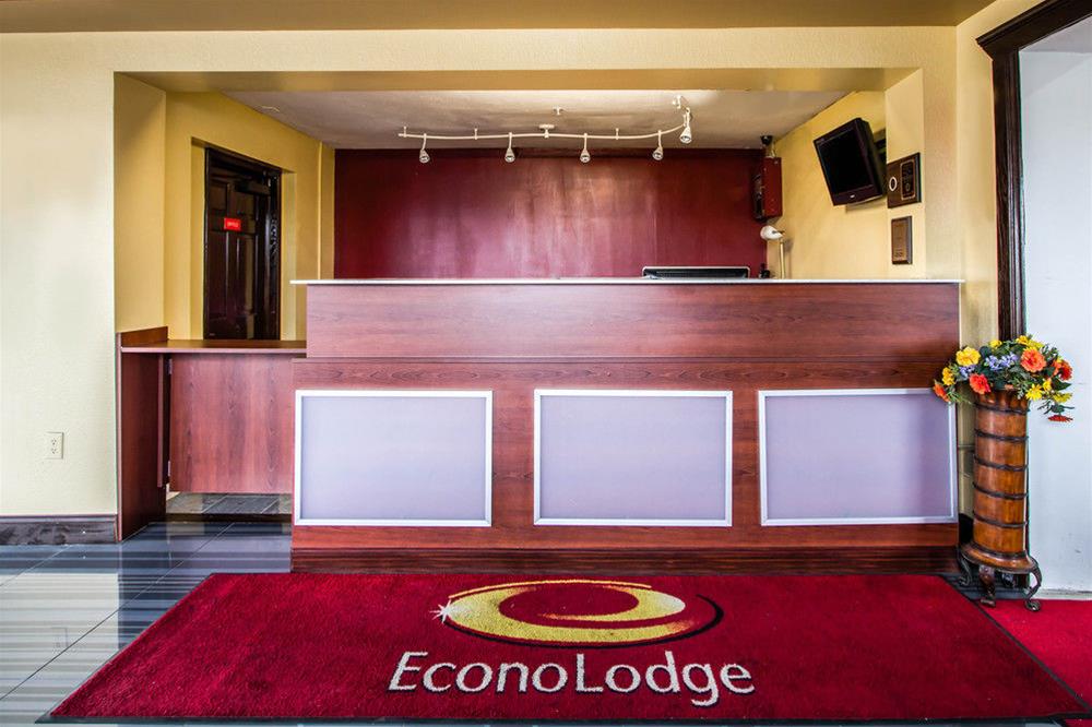 EOD Surestay Hotel by Best Western Tonawanda - photo 10