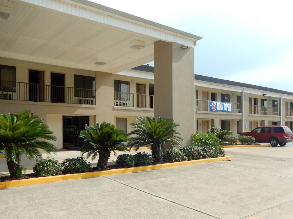 Motel6 Luling LA - carbon neutral hotel in Luling