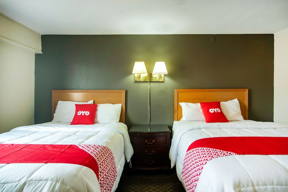 OYO Hotel Hutchinson West 4th Ave - photo 15