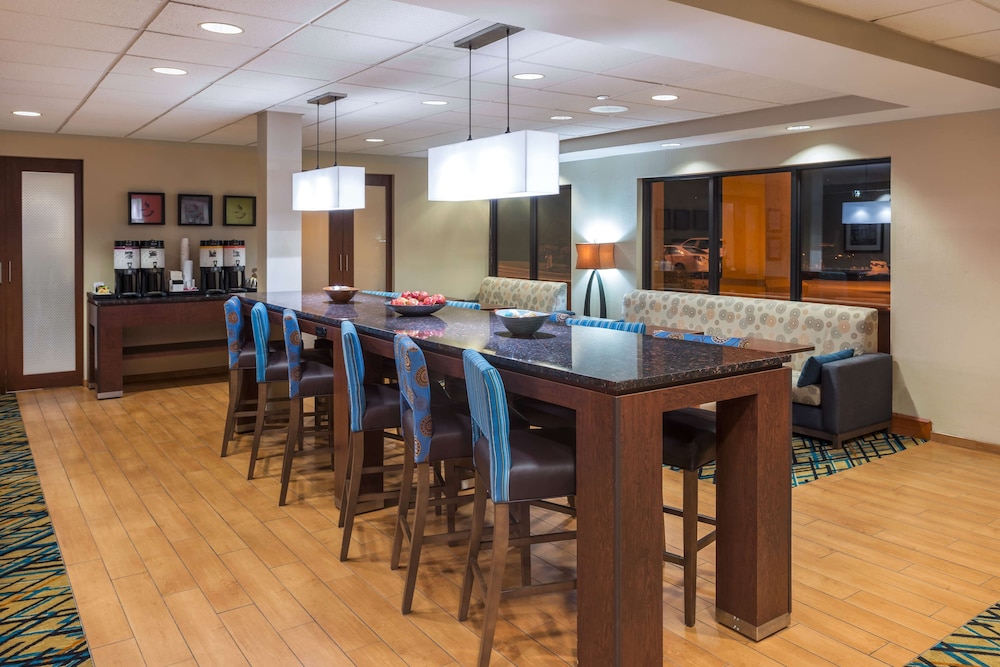 Hampton Inn Columbia Missouri - photo 2