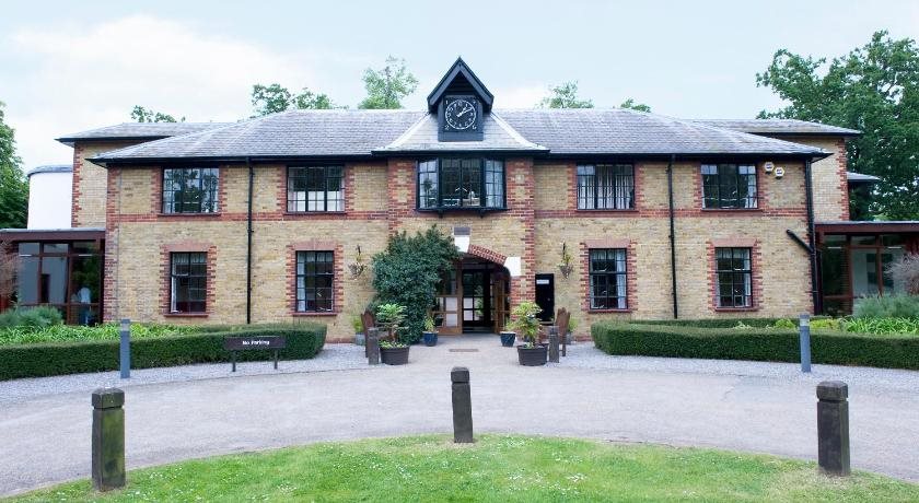 Gilwell Park - last minute hotel in London
