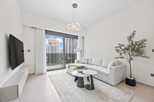 Act tower 1BR near burj khalifa