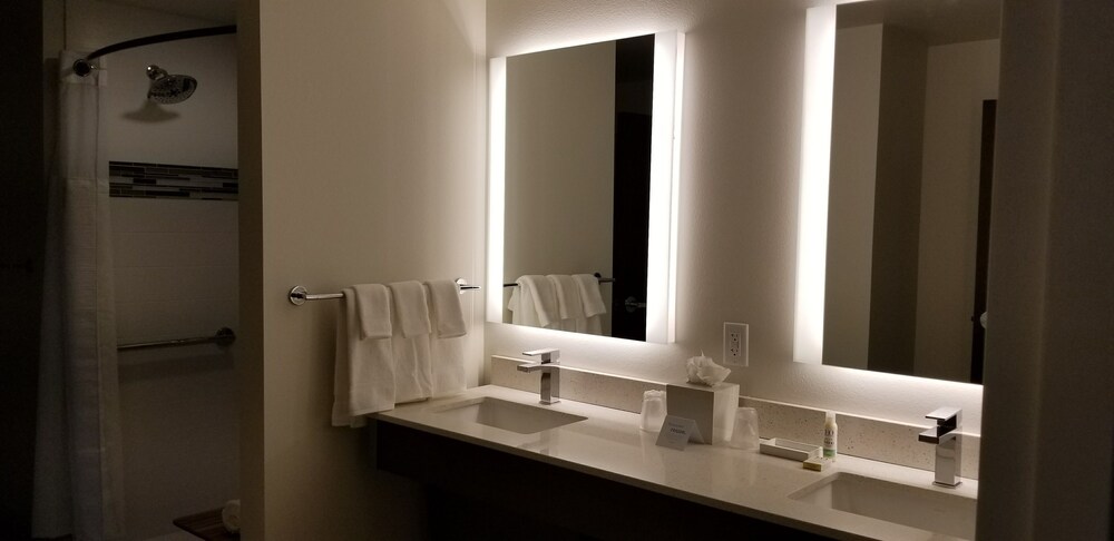 Even Hotel Eugene By Ihg - photo 29