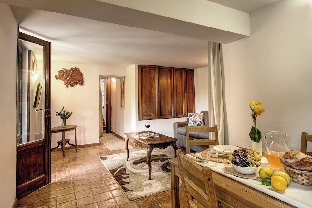 Villa Sorrentina With Panoramic Terrace — 4-Star Luxury Hotel in Massa Lubrense, Italy