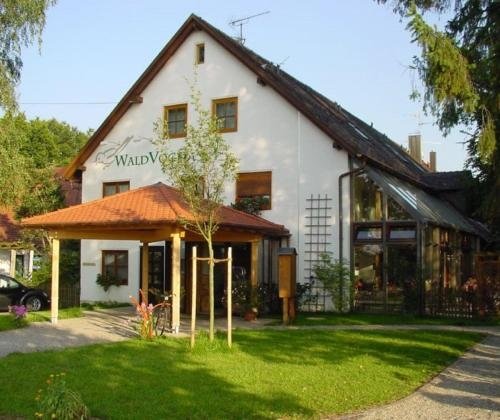 Landgasthof Waldvogel — hotel in Leipheim