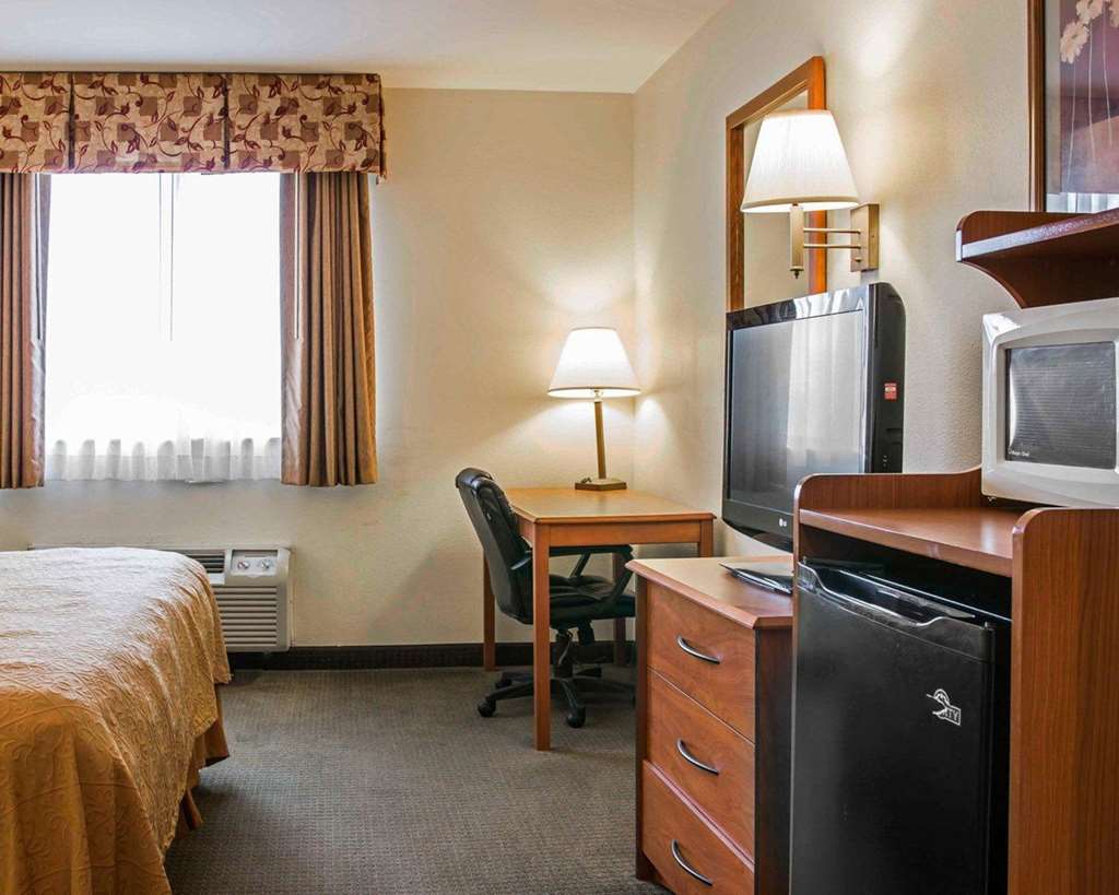 Quality Inn Durand I 69 - photo 9