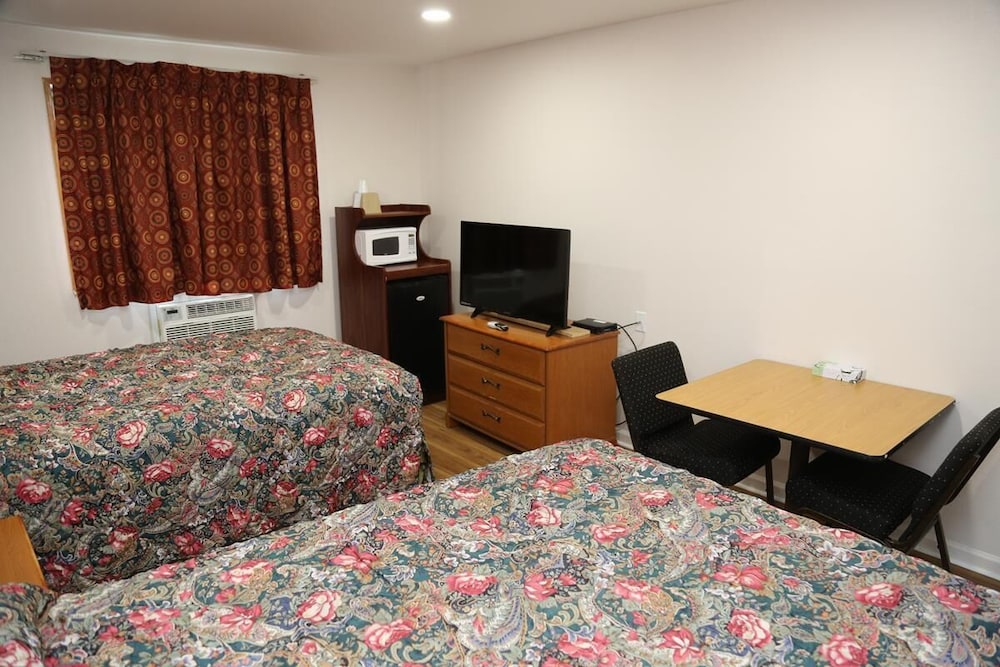 Americas Express Inn - photo 11