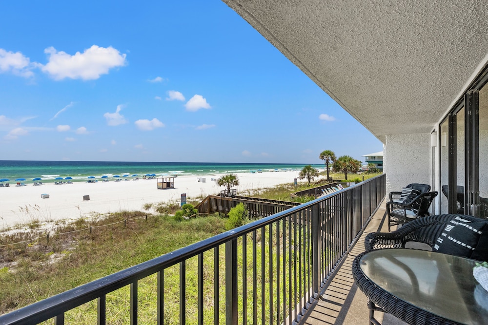 Sandpiper Beacon Beach Resort - photo 353