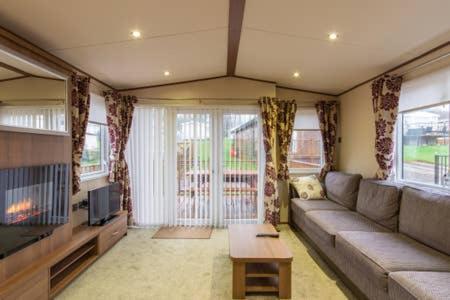 Caravan on Fantastic Site — hotel in Dunbar