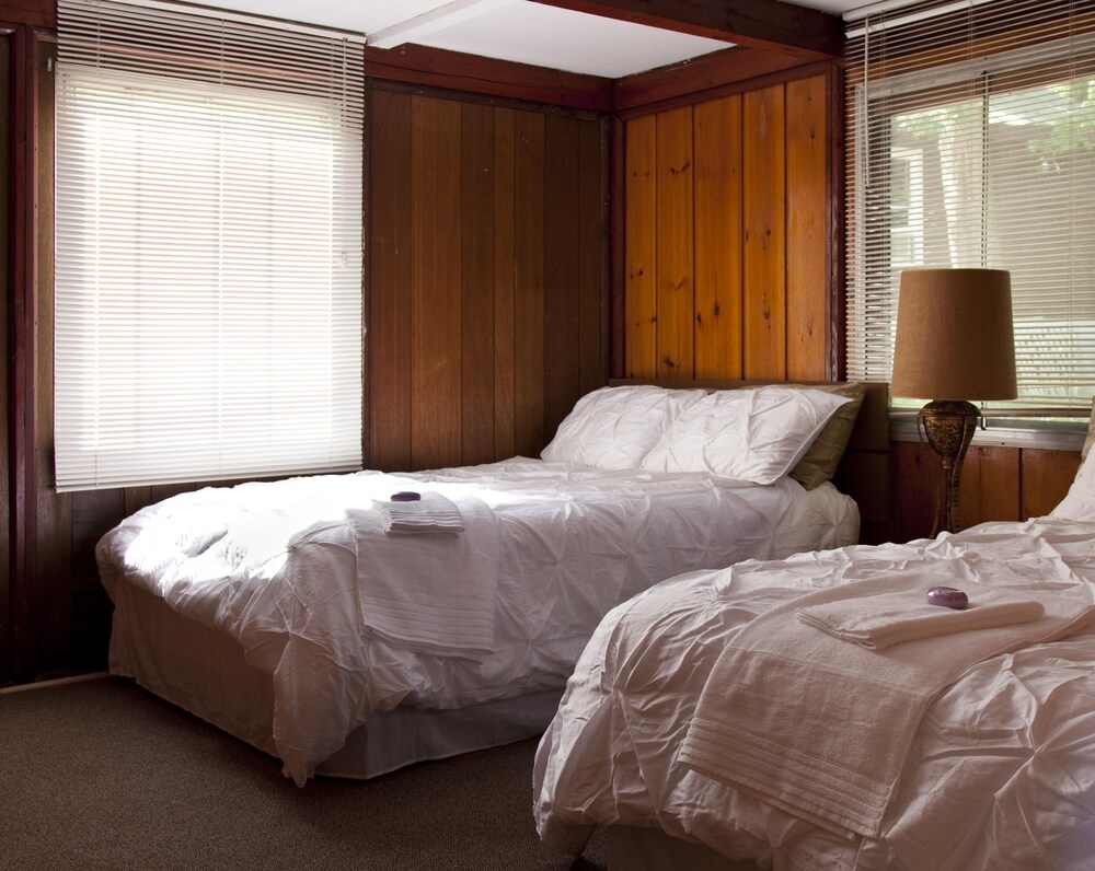 Rock Castle Resort - featured photo