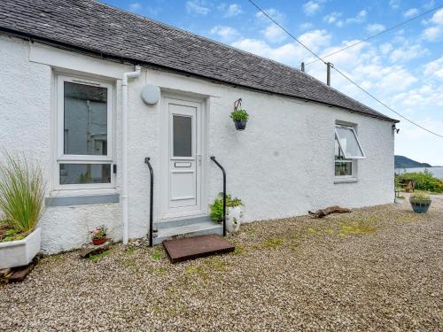 Carraig Dhubh Cottage Uk47123 — 4-Star Luxury Hotel in Isle Of Arran, United Kingdom