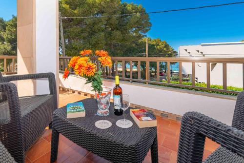 Francesca casa Manresa Mallorca 214 — 4-Star Luxury Hotel in Manresa, Spain