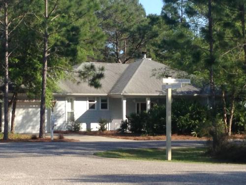 2BR Walk to Beach Florida Gulf Coast Gem for Beach and Nature Lovers - carbon neutral hotel in Unknown City