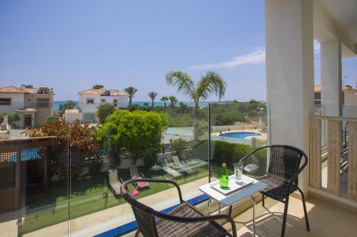 Villa Elias