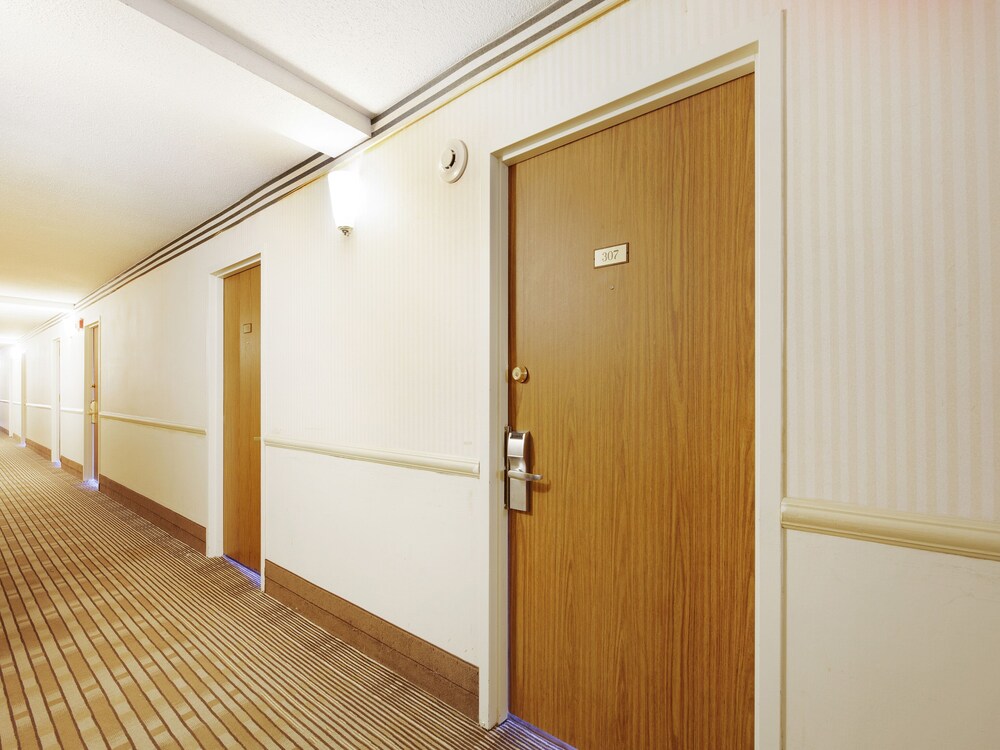 FairBridge Hotel & Conference Center East Hanover - photo 34