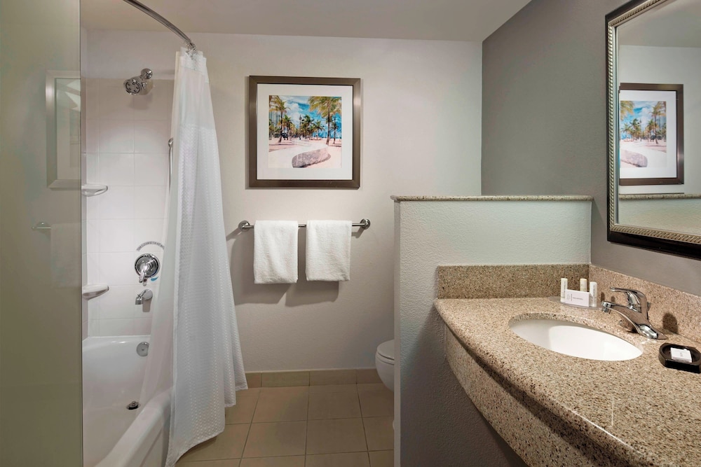 Courtyard by Marriott Fort Lauderdale Airport & Cruise Port - photo 15