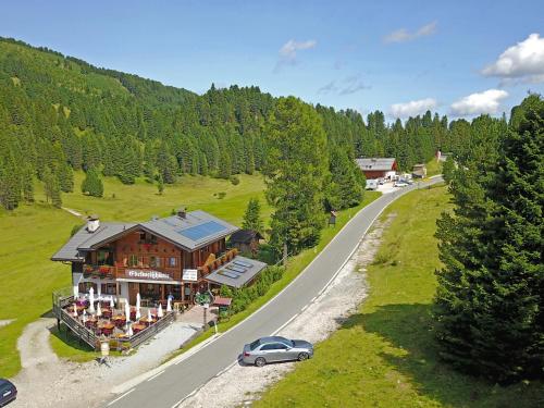 Edelweißhütte — Unknown City — photo 2