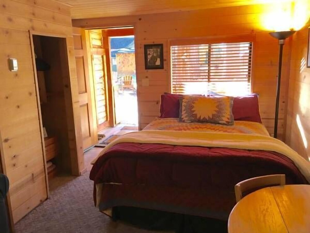 Holly's Place - photo 12