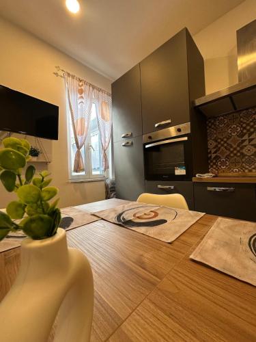 Orange Grove Apartment — 4-Star Luxury Hotel in Naples, Italy