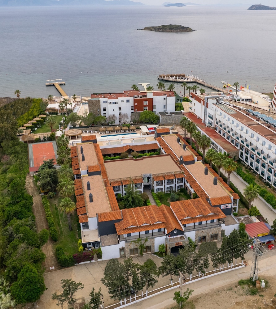 Tiana Beach Resort - last minute hotel in Bodrum