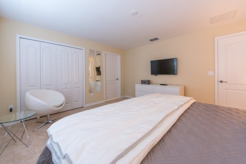 Storey Lake Resort Vacation Home - photo 2
