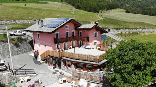 Les Lillas - carbon neutral hotel in Verrayes
