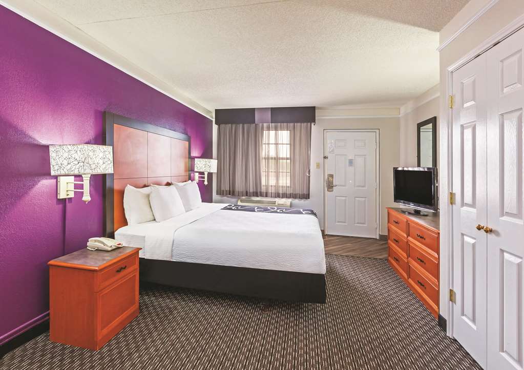 La Quinta Inn by Wyndham Odessa - photo 21