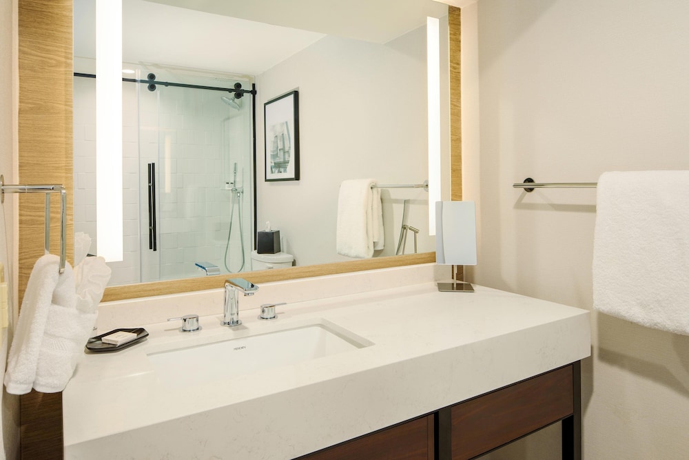Sheraton Detroit Metro Airport - photo 18