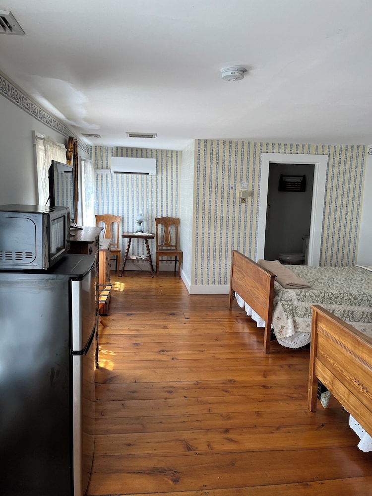 Old Orchard Beach Inn - photo 92