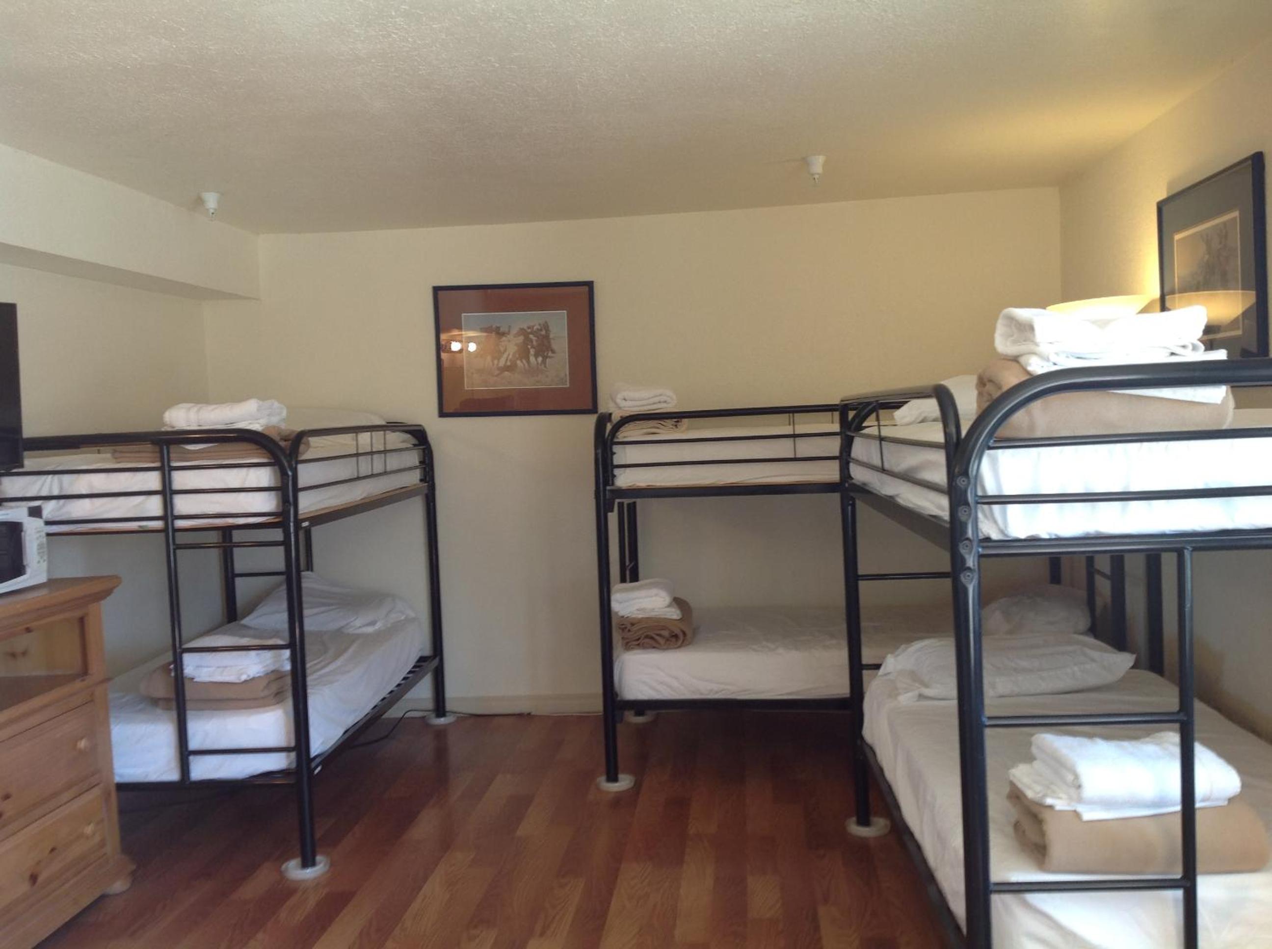 Whitney Portal Hostel And Hotel - photo 35