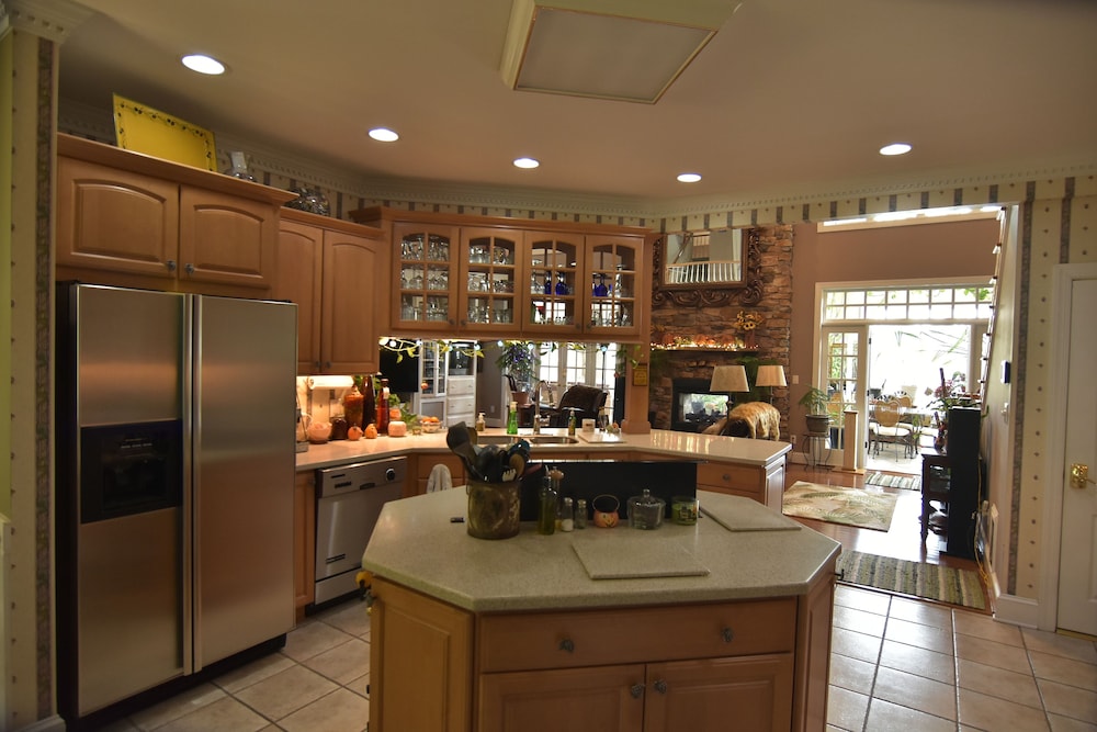 The Lakeside Resort - photo 48