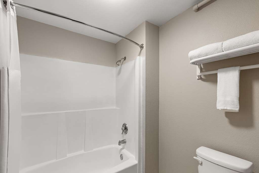 Days Inn by Wyndham Lakewood South Tacoma - photo 27
