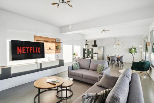 Design Apartment Bochum Zentrum 2 Balkons 118m2 Netflix — 4-Star Luxury Hotel in Bochum, Germany