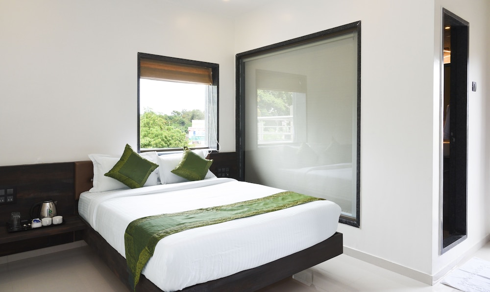 Treebo Malhaar Regency - carbon neutral hotel in Pune