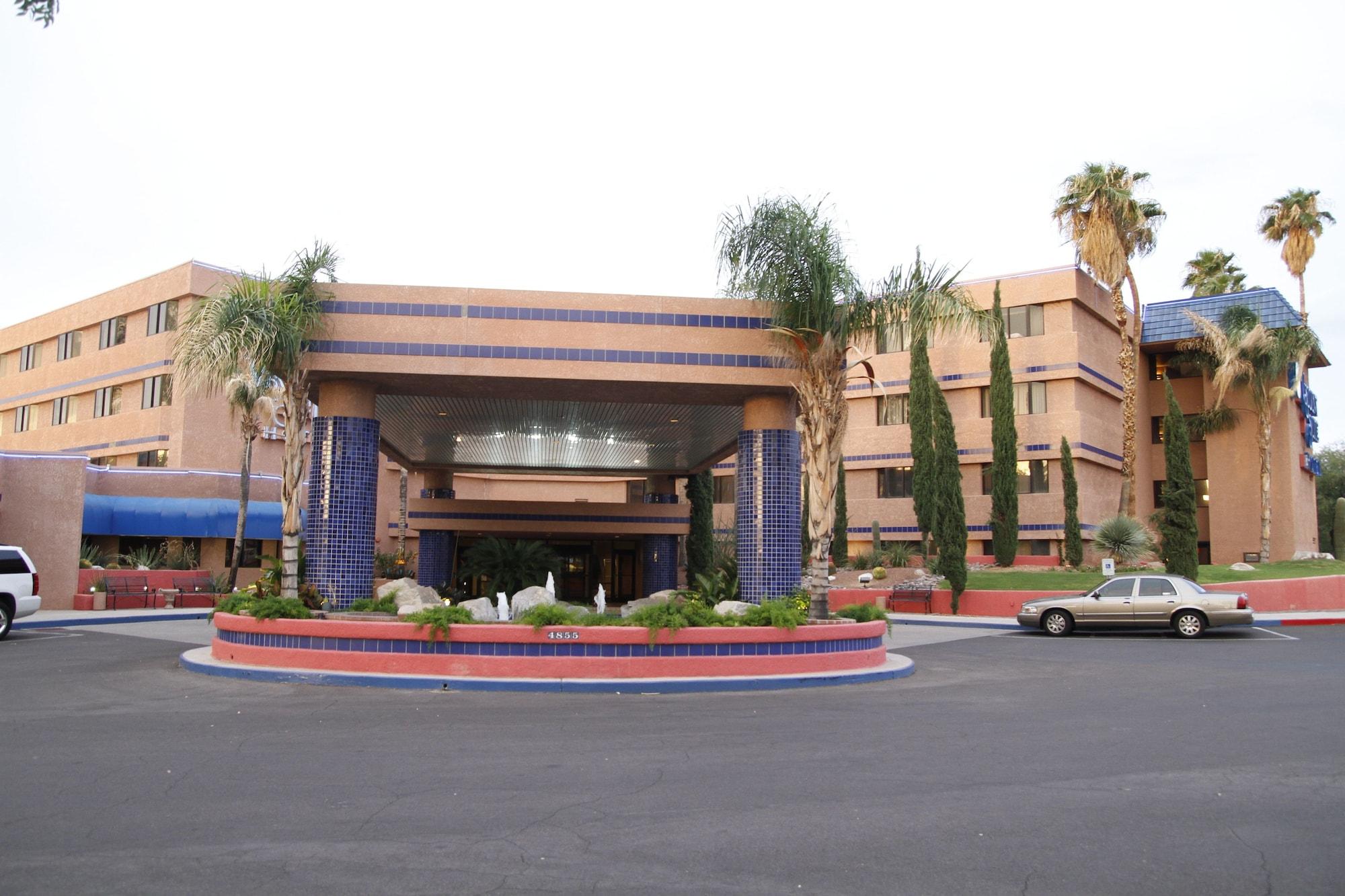 Ramada by Wyndham Viscount Suites Tucson East in Tucson, United States