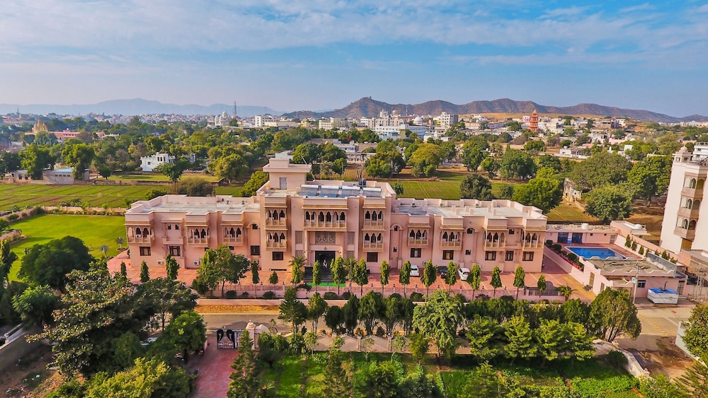 Hotel Pushkar Legacy in Pushkar, India
