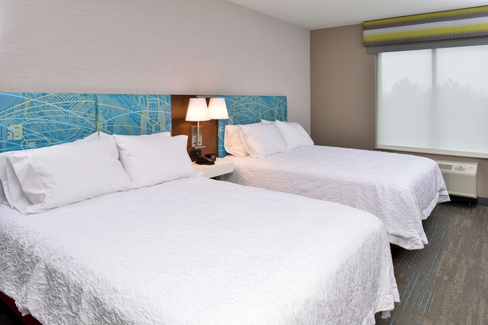 Hampton Inn & Suites Adrian - photo 16